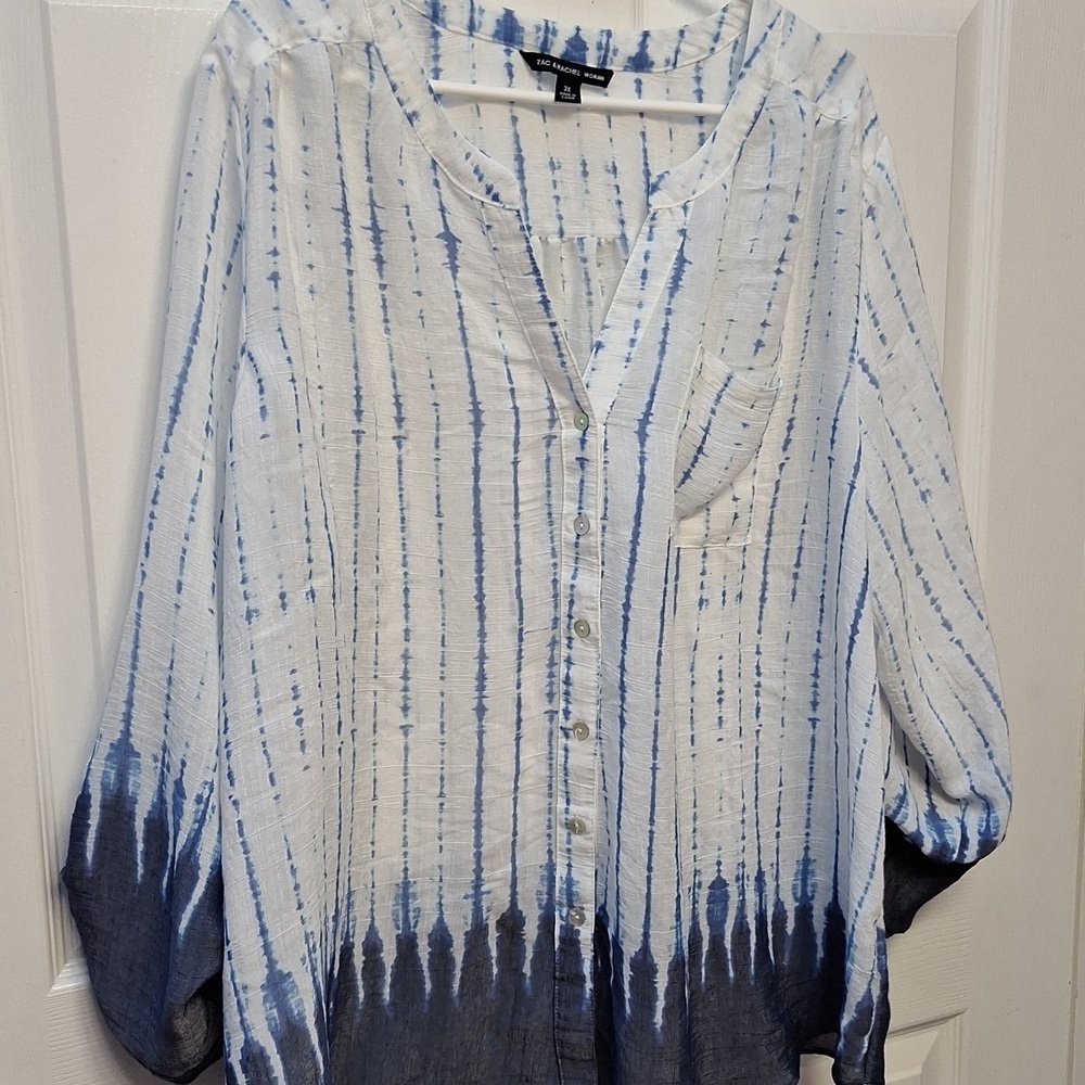 r Womens Button Long Sleeve Blue/white Plus Size Shirt 3X.  EUC